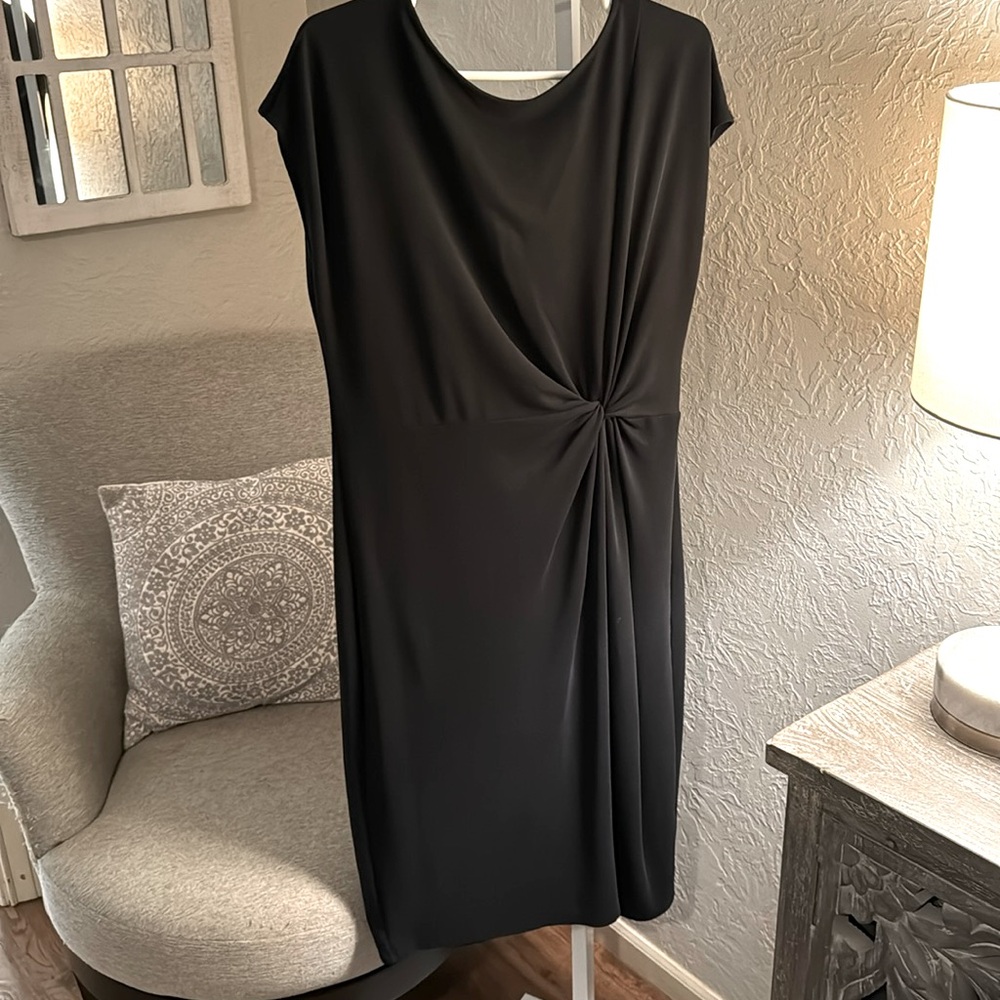 Nordstrom Rack beautiful black dress Large EUC